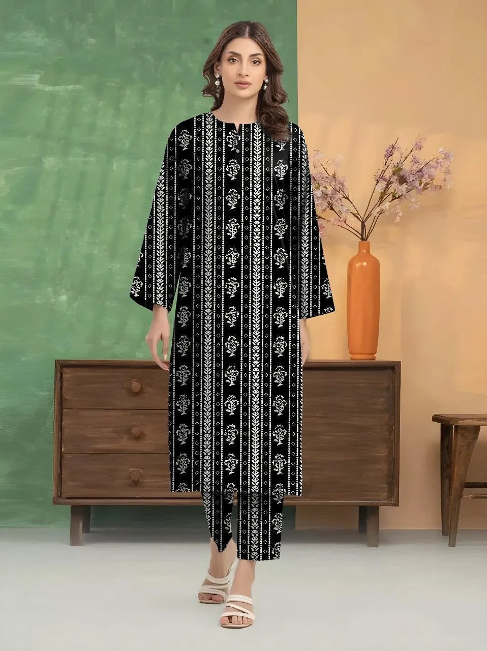 Khaddar: 2 Pcs Women's Unstitched Printed Suit