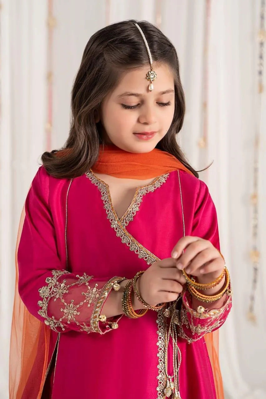 Dhanak: 3 Pcs Girl's Embroidered Unstitched Suit
